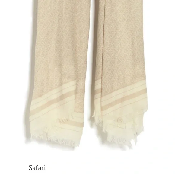 New Tory Burch scarf 🥳 - Picture 7 of 8